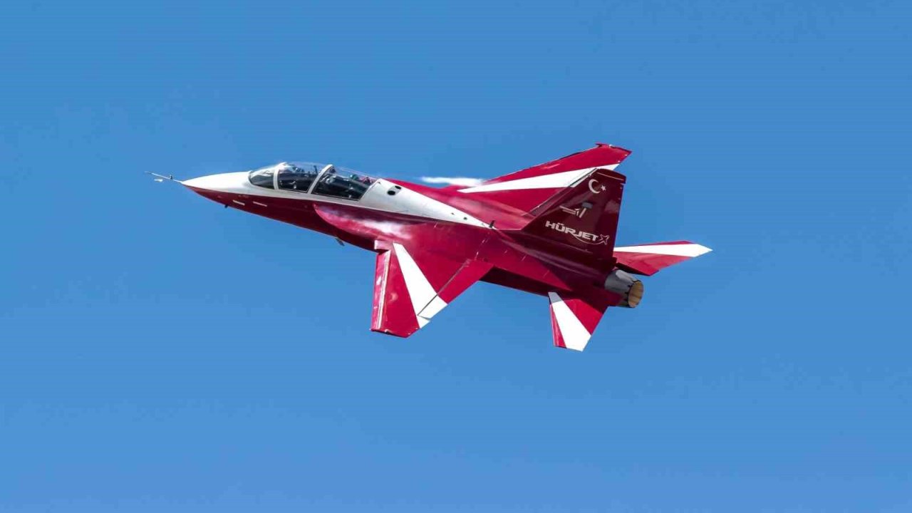 Gök Vatanın Çelik Kanadı Hürjet Bir Rekor Daha Kırdı