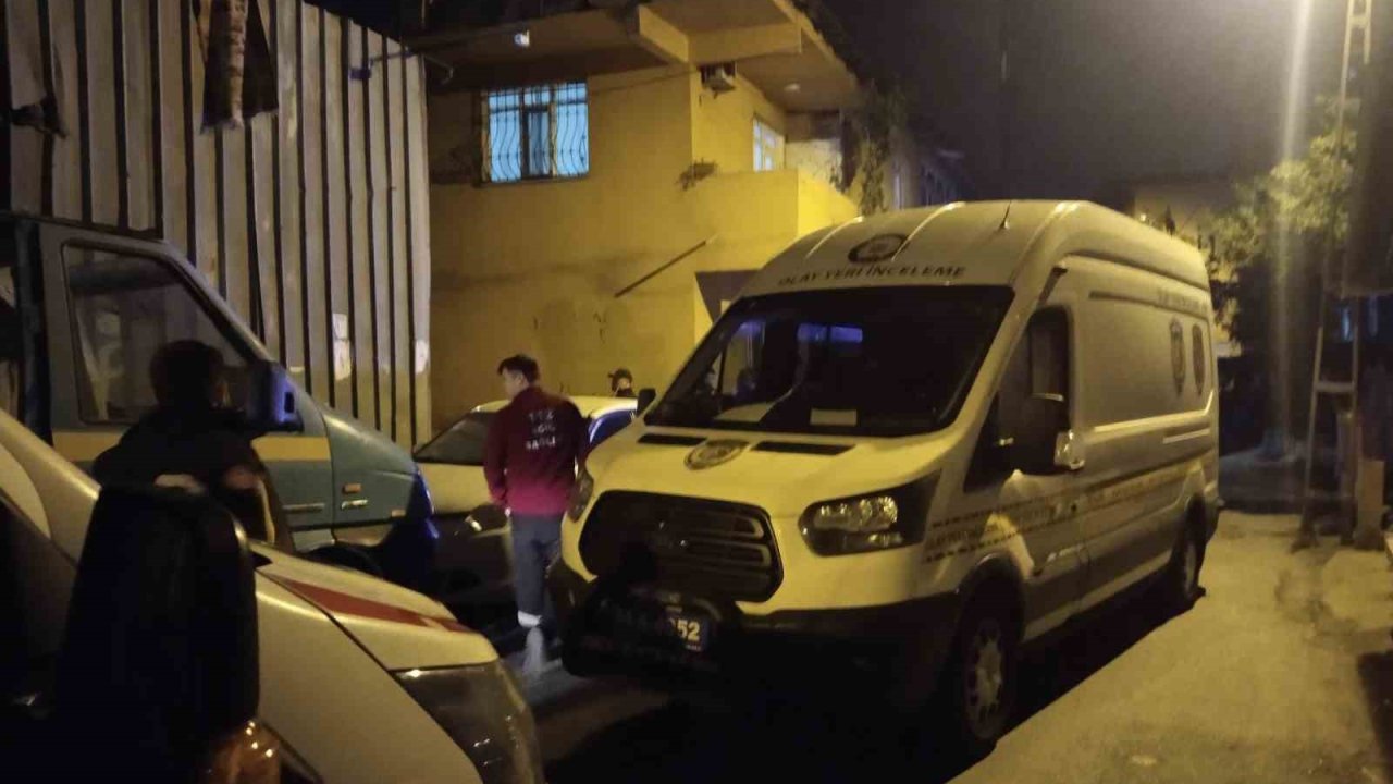 Ümraniye’de Bir Kadın Silahla Başından Vurulmuş Halde Bulundu