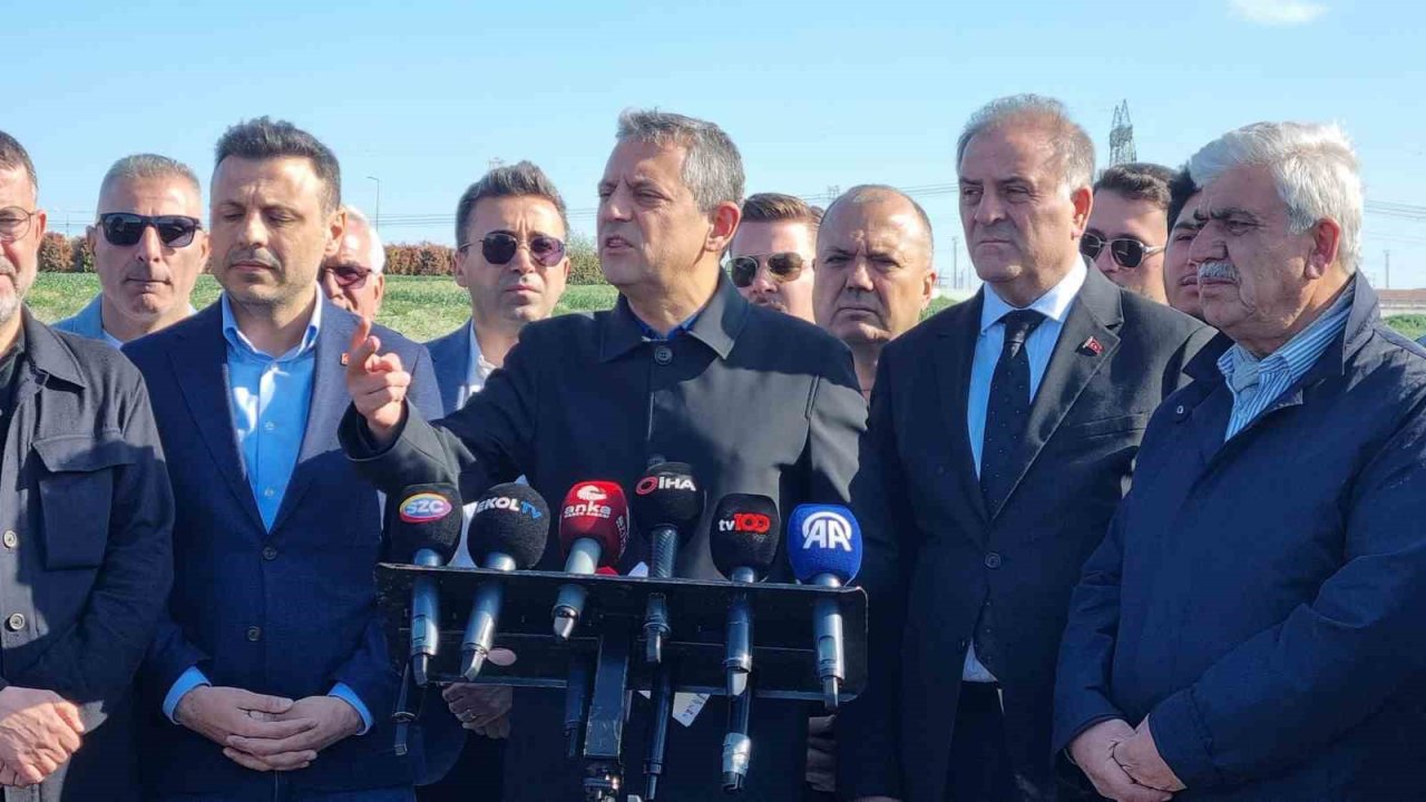 Özgür Özel: "İmamoğlu’nun Bütün Programlarına Bakın, O Çanta Jammer Çantası"