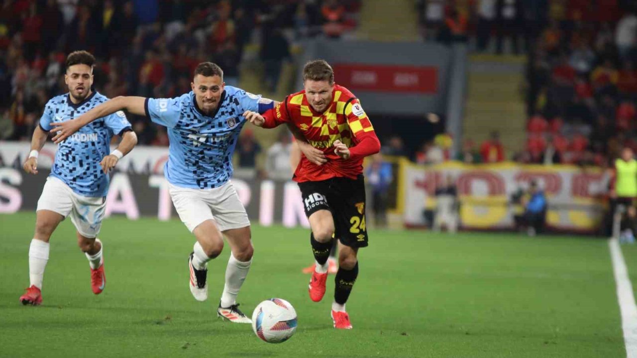 Trendyol Süper Lig: Göztepe: 4 - Başakşehir: 1 (Maç Sonucu)
