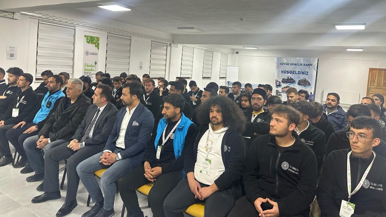 Hüyük’teki Kampta Gençler Tarımı Öğreniyor